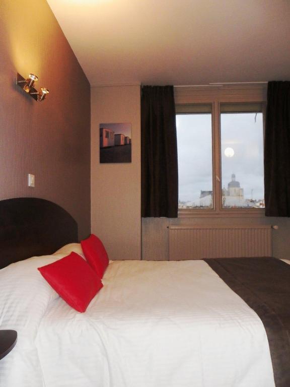 Hotel Du Port Les Sables-dʼOlonne Екстериор снимка